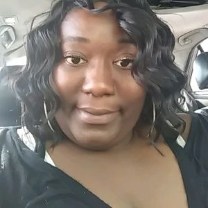 Meet your Posher, Tomeka